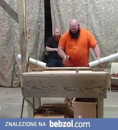 Brodacz wygrywa zawody na najostrzejszą maczetę