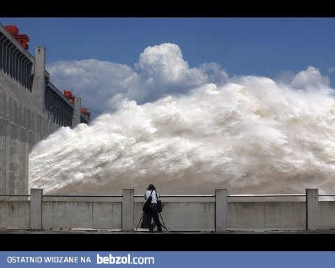 Awaryjne zrzuty wody