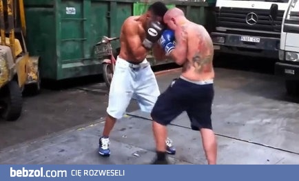 Nielegalna walka bokserska w Barcelonie