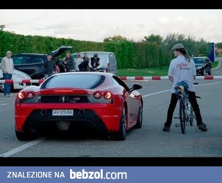 Rakietowy rower ustanawia nowy rekord świata 333 km/h