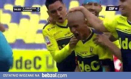 Spektakularny gol z woleja z 60 metrów