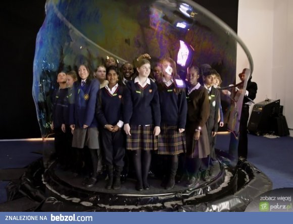 Największa bańka mydlana na świecie