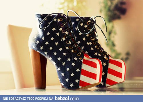 Buty z myślą o patriotach