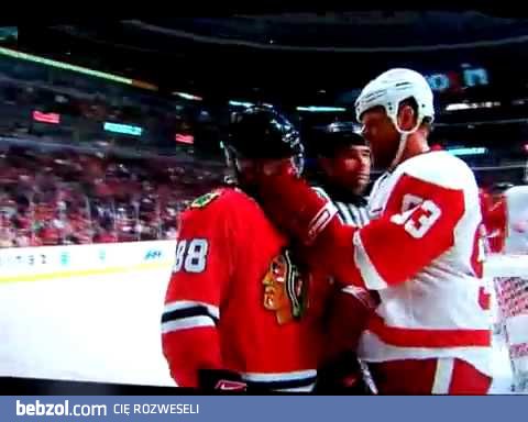 Sędzia materializuje się znikąd (0:7)