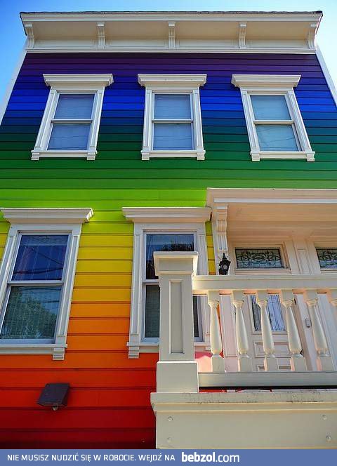 Dom tętniący kolorami