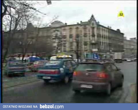 Blondynka za kierownicą 