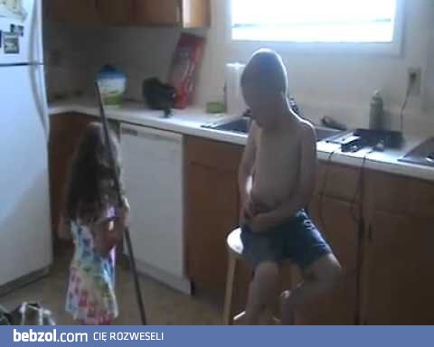 Rozpłakał się bo nie chce się żenić 