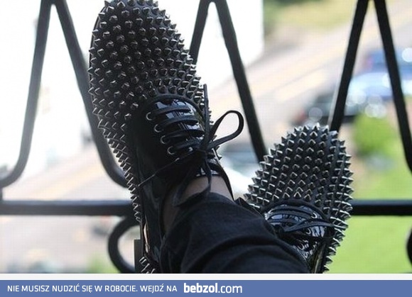 Buty z kolcami 