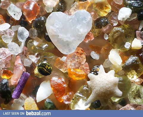 What ocean sand looks like magnified 250x.