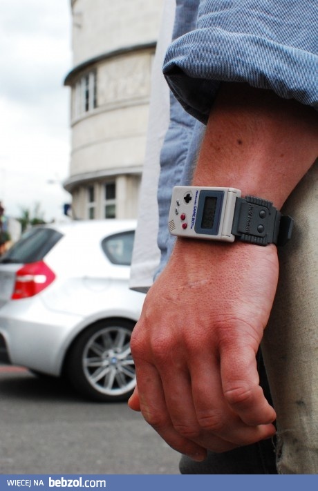 Zegarek w kształcie Game Boy'a