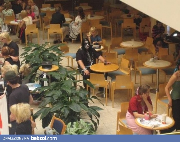 Też nie pasujesz do otoczenia?