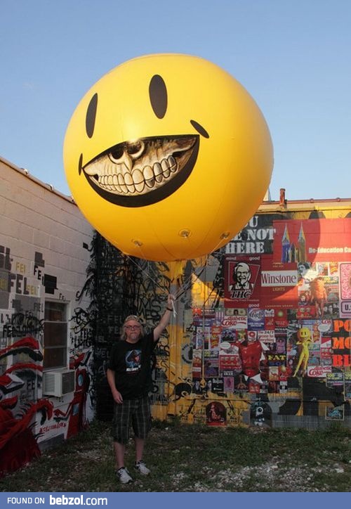 Unusual smiling baloon