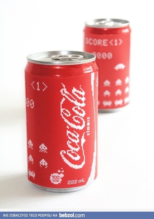 Gra Space Invaders na Coca Coli