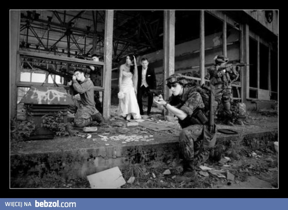 Specyficzna sesja ślubna