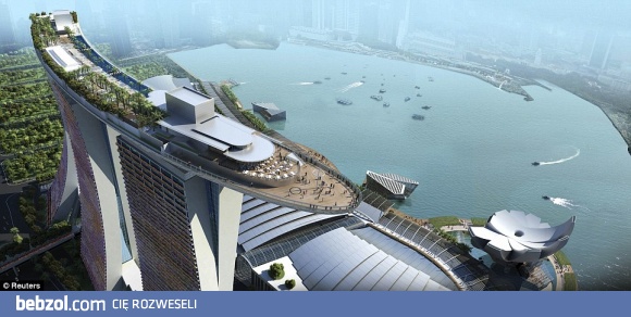 Singapur - plaża i basen na dachu jednego z wieżowców