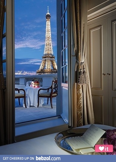Weekend in Paris?