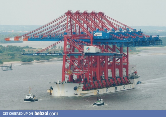 Container cranes being delivered