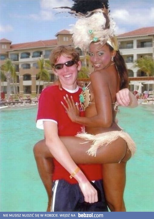 Fotomontaż czy zdjęcie z wakacji?