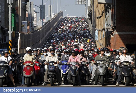 Brak podmiejskich i tramwajów?