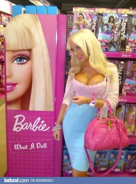 Barbie w skali 1:1