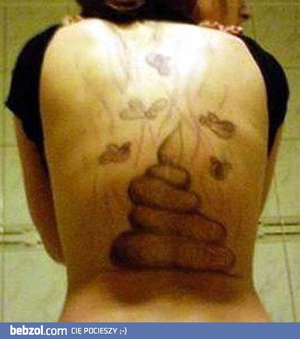 W rewanżu za zdradę wytatuował swojej dziewczynie wielką...kupę!