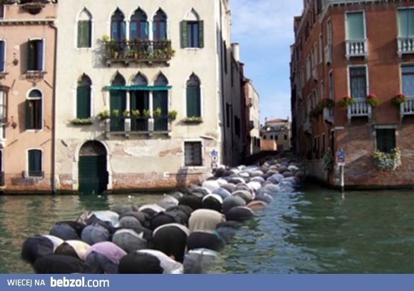 Because there are no mosques in Venice, the Government has allowed Italian Muslims to pray in the streets.     So far 543 have drowned.  