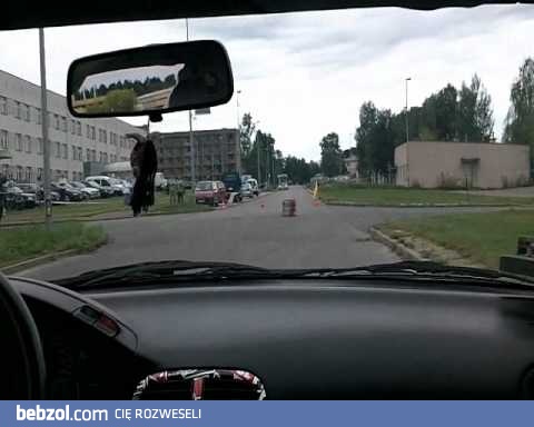 Zatrzymał się a jedzie... Dziękuję!