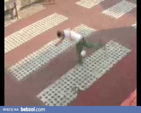 Polączenie piłki nożnej i Parkoura. Pełen szacunek dla nich