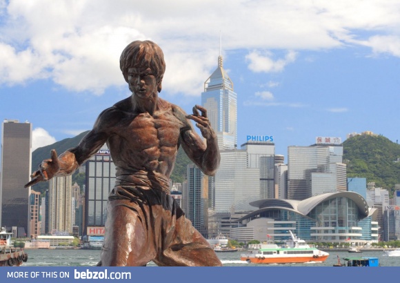 Bruce Lee statue, Hong Kong