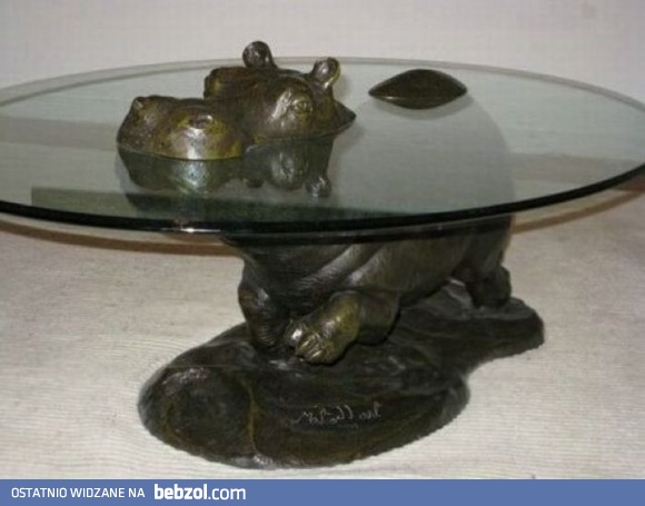 Szpanerski stoliczek