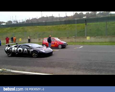 Lamborghini Murcielago vs Cinkuś (Fiat Cinquecento)