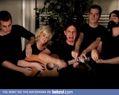 5 persons, one guitar - great parody!