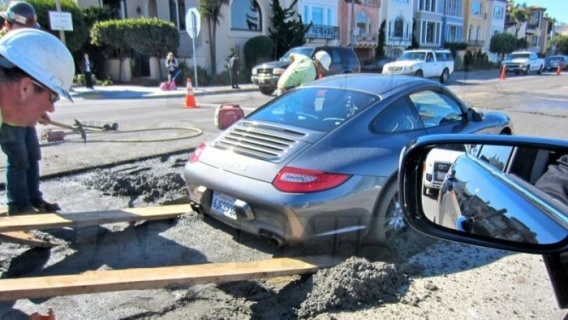 Niefortunny wypadek Porsche 911