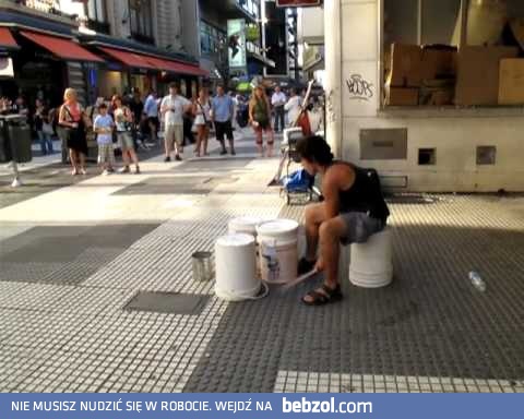 Wystarczy kilka wiader i niezwykły talent