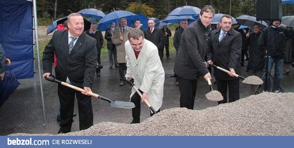  Operatorzy podnośników materiałów sypkich.