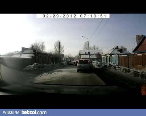 Zarył jak dzik w sosnę