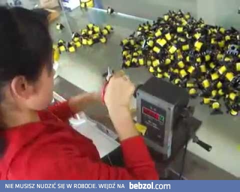 Typowa Chinka w pracy