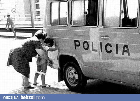 Od dziecka leje na zasady!