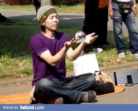 Magiczne kuleczki Japończyka