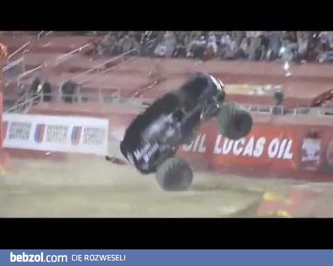 Podwóny Backflip Monster Trucka