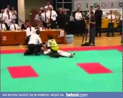 Czarny vs Żółty pas karate