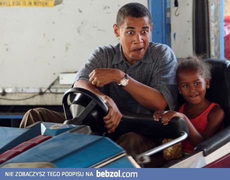 Facet nigdy nie jest za stary na samochodziki