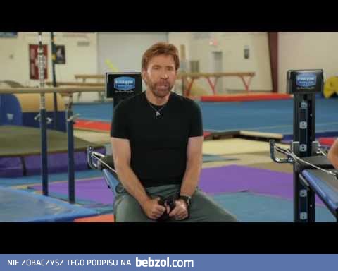 Chuck Norris i syn na siłowni
