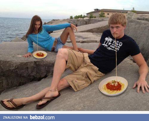 Tak się je spaghetti