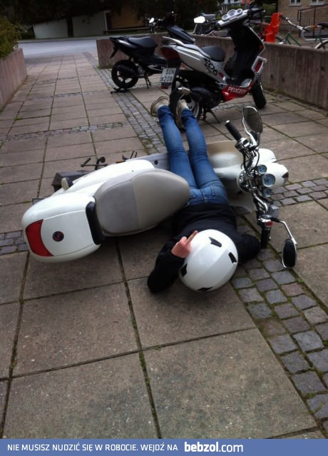 Przewróciła się, niech leży