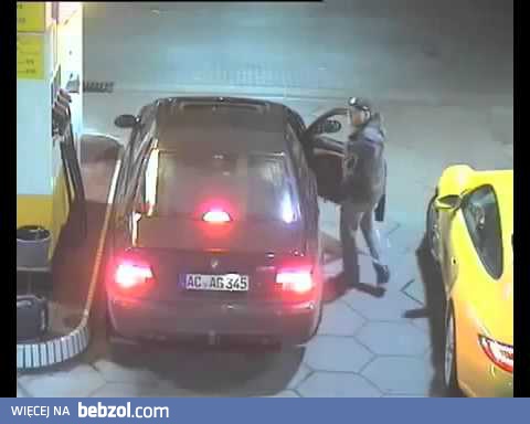 Nigdy nie zostawiaj kluczyków w stacyjce!