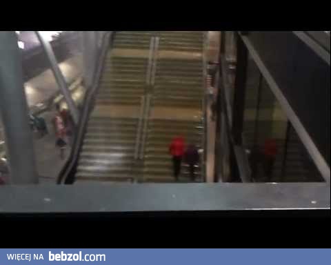 Basen, basenem... mamy także Narodowy Wodospad