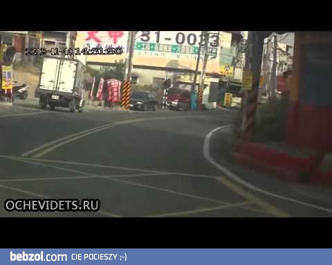 Warto posiadać w samochodzie kamerkę, wyłudzaczy nie brakuje