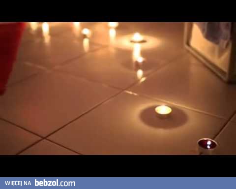 Szesnastka z osiemnastką w wannie