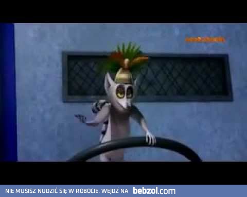 Julian jedzie ulicą